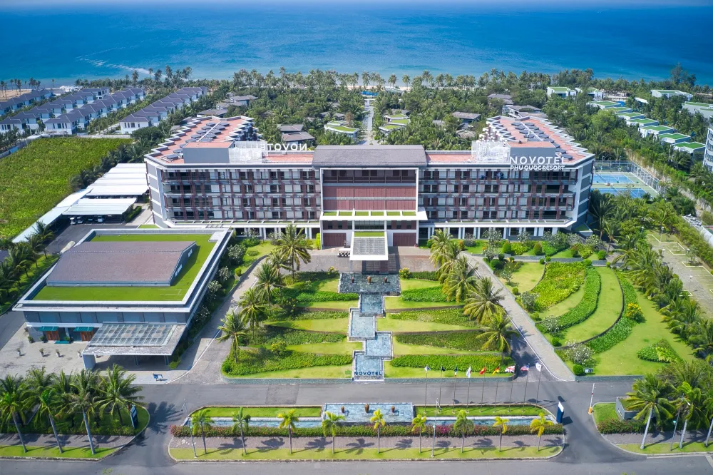 Novotel Phu Quoc luxury Resort 
