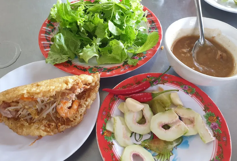 Best Restaurants in Hue to Enjoy Vietnamese Culinary Quintessence | Izitour