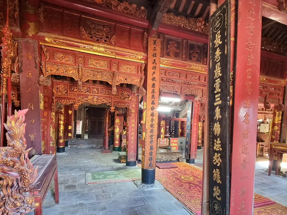 saint nguyen temple spaces