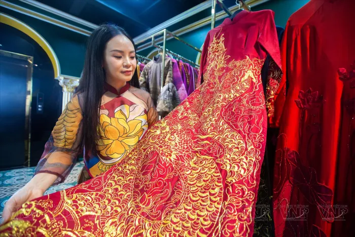 hanoi souvenirs silk
