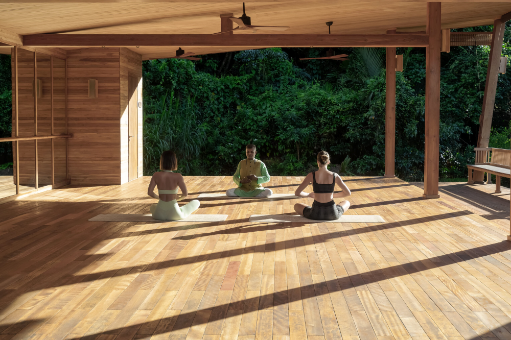 Yoga en Six Senses Con Dao