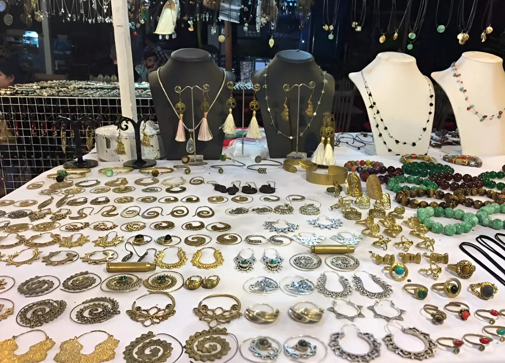 gioielli artigianali cambogiani da riportare