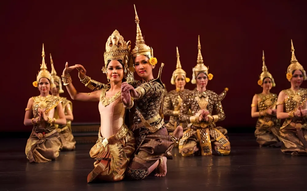 Retrato de gráciles bailarinas Apsara