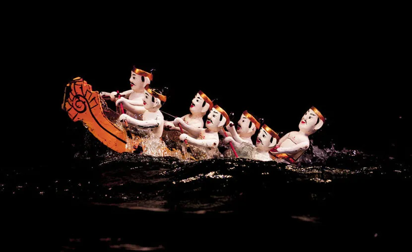 spettacolo vietnam marionette su acqua