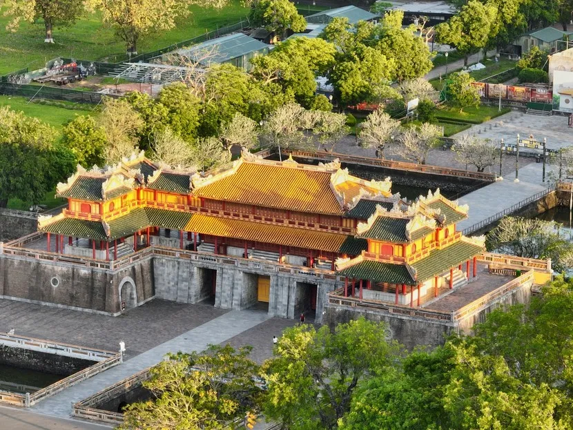 hue travel guide imperial city