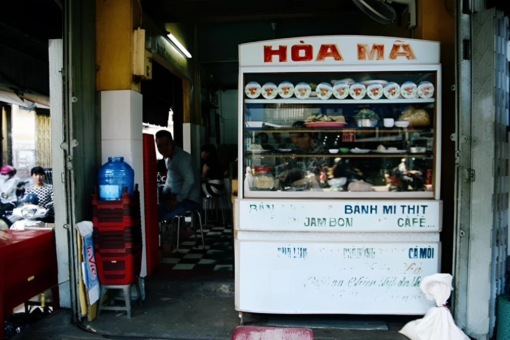 la famosa tienda Hoa Ma en Saigón