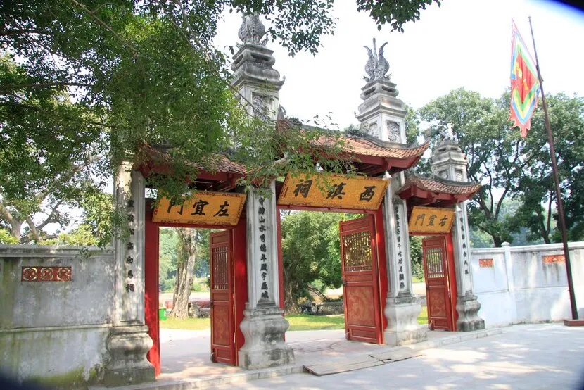 temple voi phuc quatre temples gardiens protégeant thang long