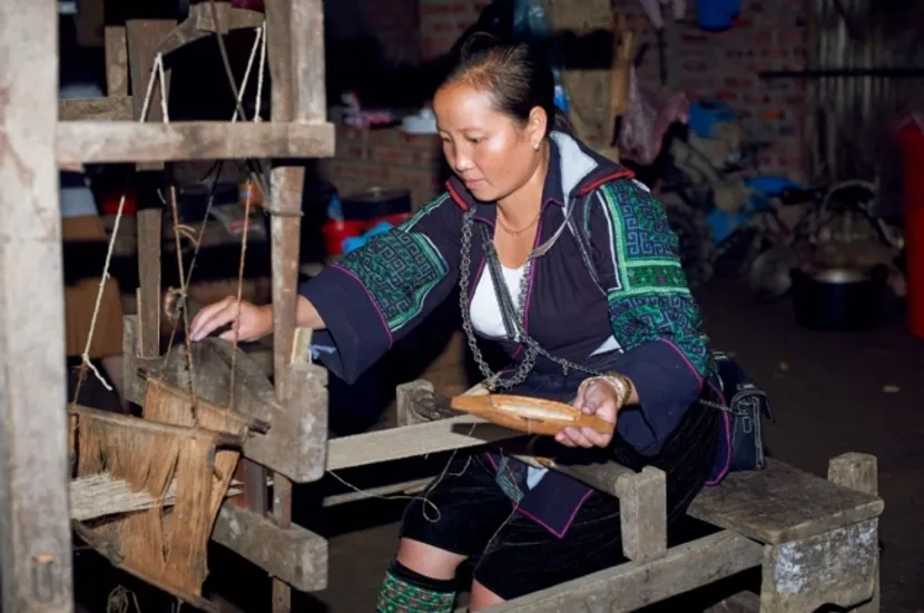 sapa tradition craft brocade weaving