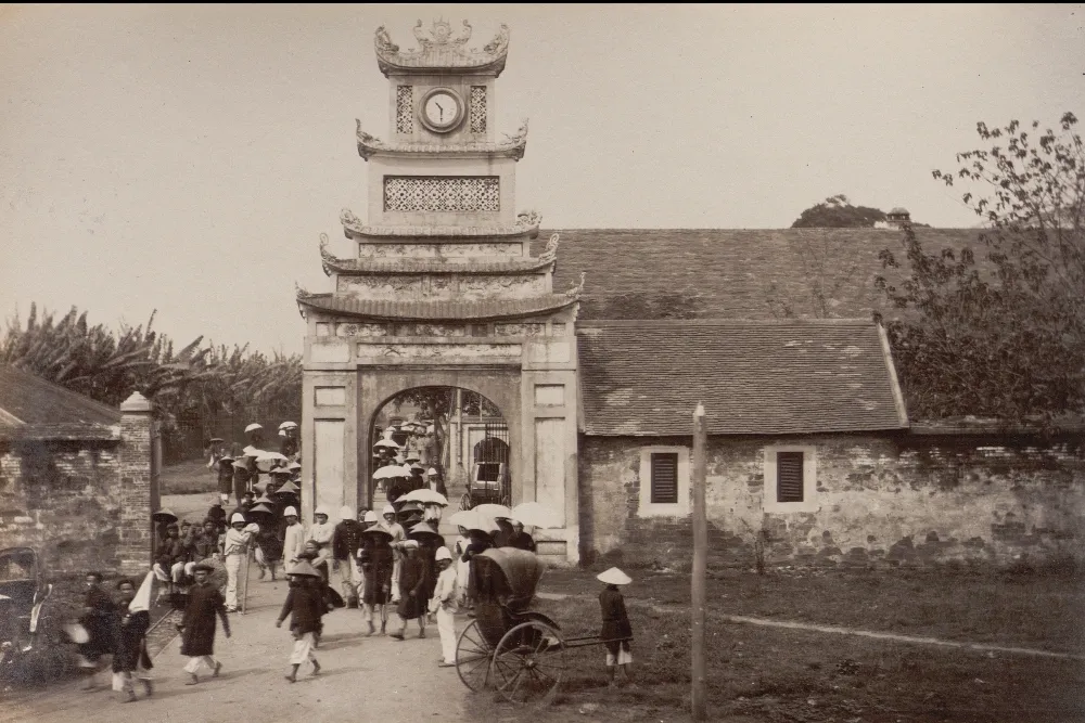 Old photo of Thang Long Imperial Citadel in Hanoi photo taken in 1890