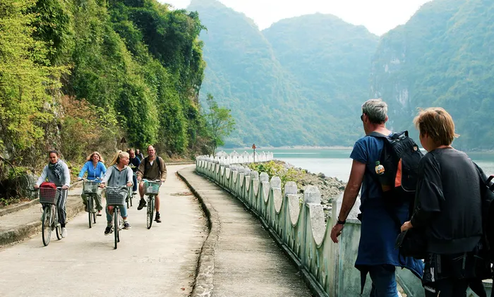 best things to do in cat ba viet hai village