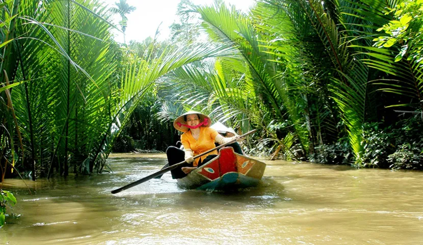 things to do in vietnam boat