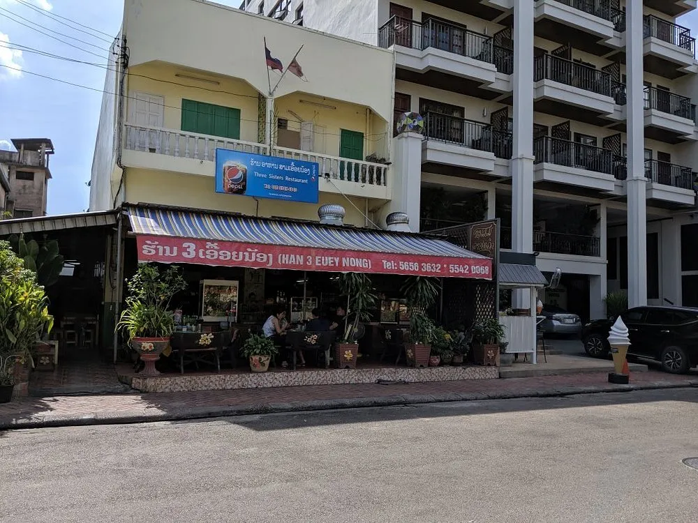 Han Sam Euay Nong - Tre Sorelle ristorante