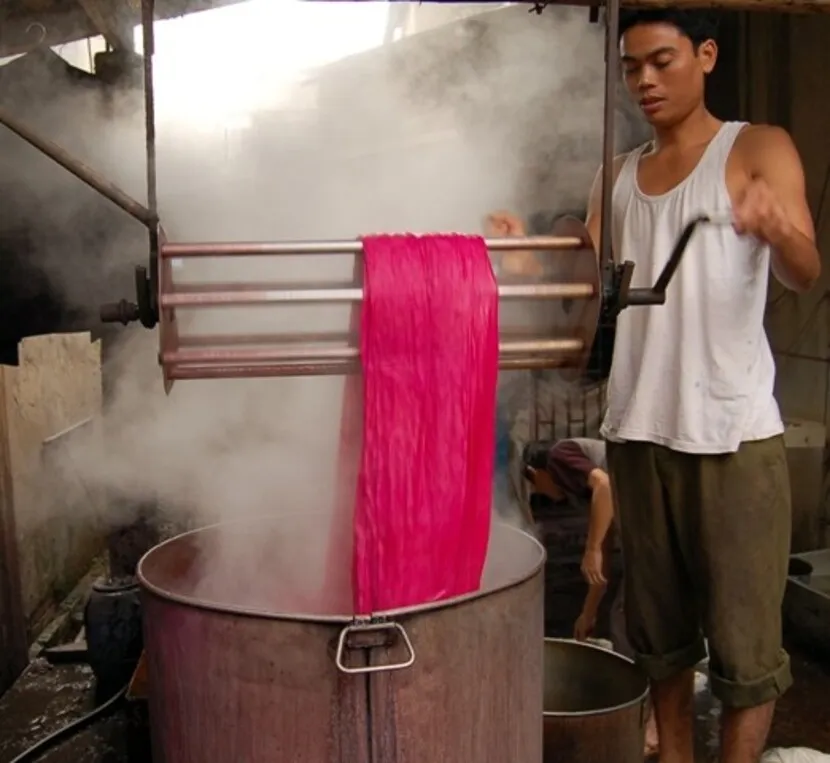 tintura della seta van phuc hanoi