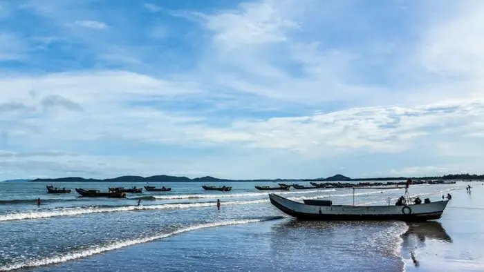 beaches in norther vietnam tra co
