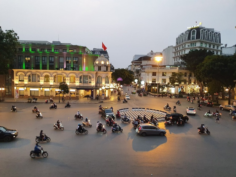 hanoi vs ho chi minh city traffic