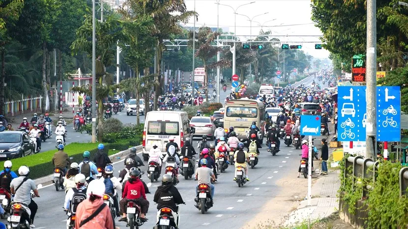 traffic in vietnam