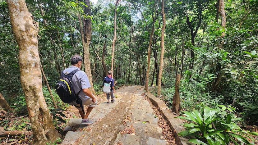 trekking in con dao national park