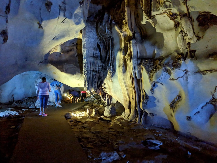 trung trang cave cat ba island