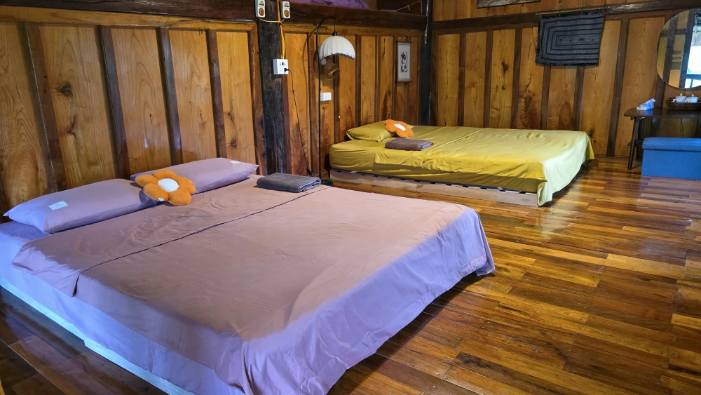 close look to a homestay room in lam thuong