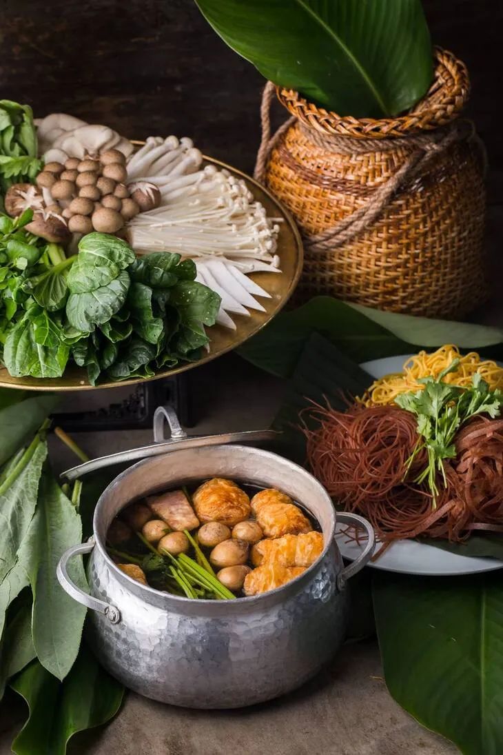 vegetarian restaurants in hanoi uu dam chay