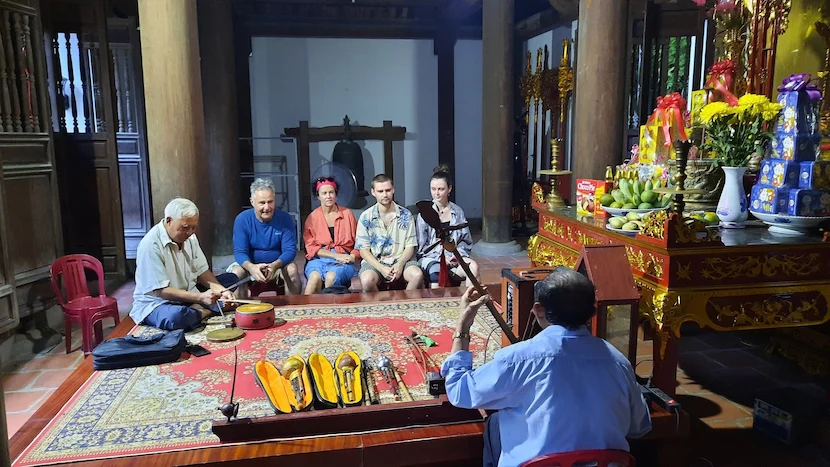 cultural show in ninh binh