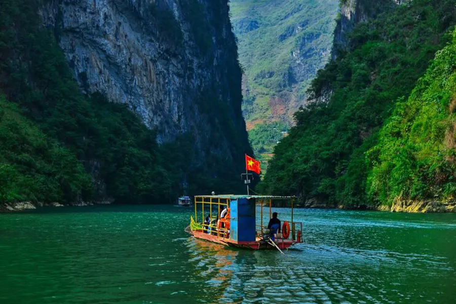 vietnam tourist places ha giang