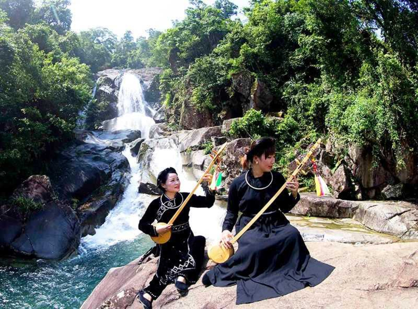 Khe Van Waterfall, Quang Ninh