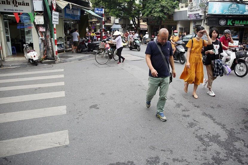 vietnamese traffic not follow rules