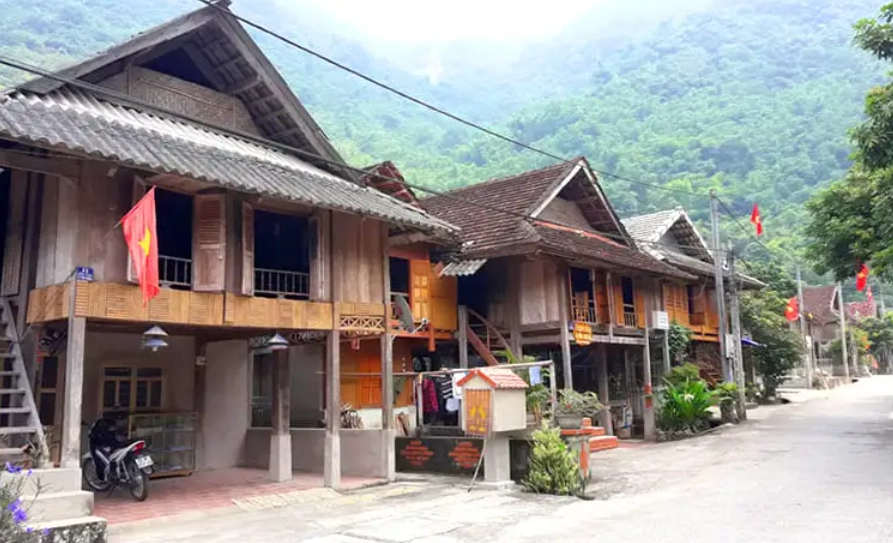 village de van que faire a mai chau