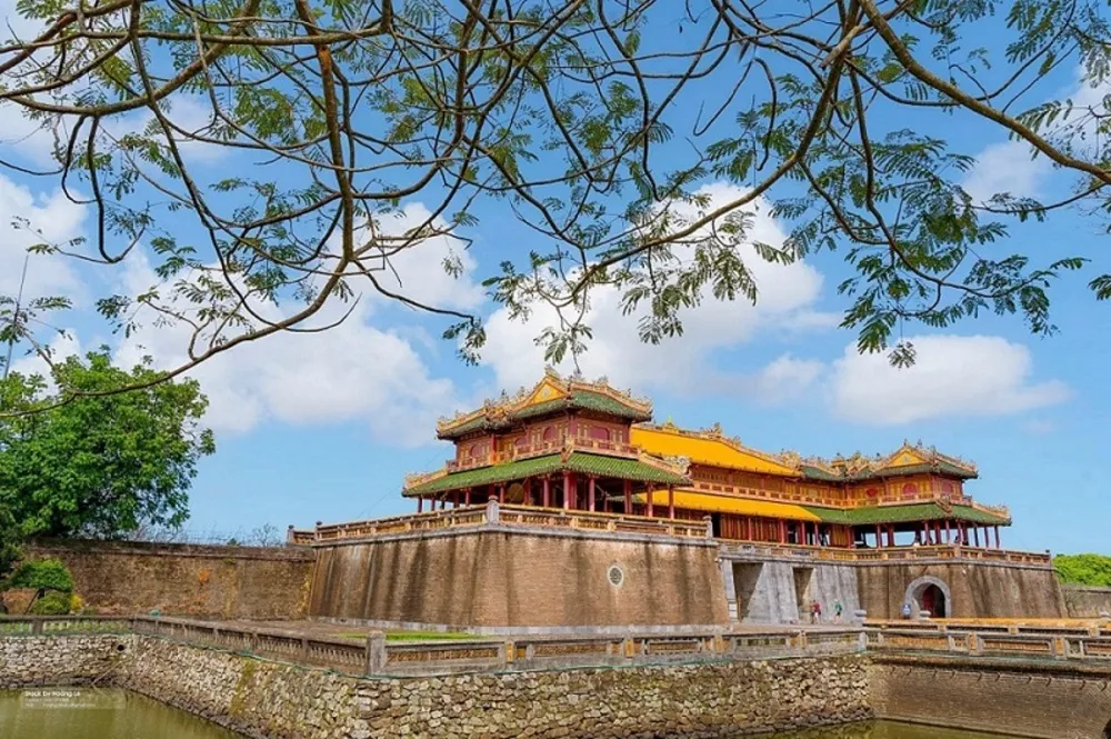 famous hue citadel