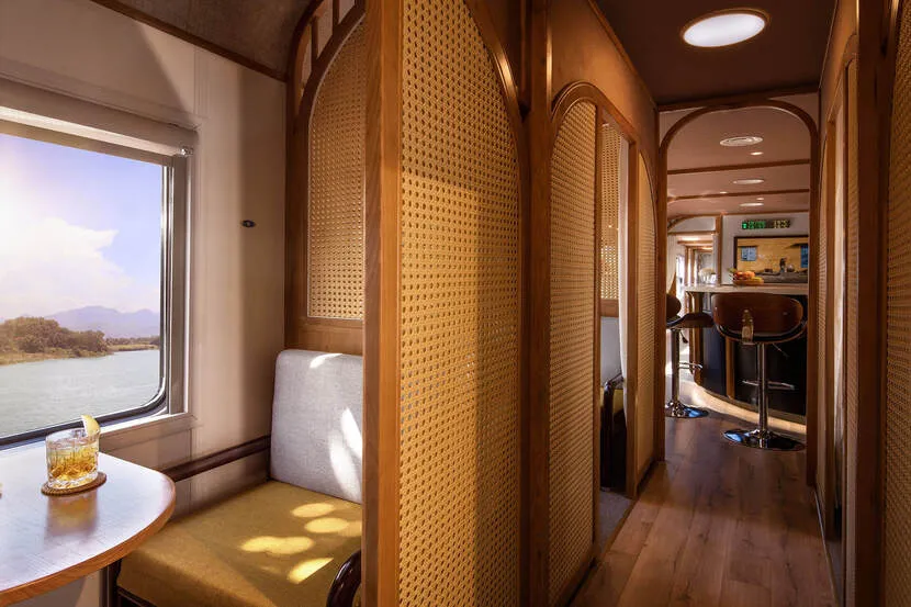 train de luxe vietnam