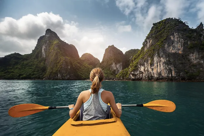 best things to do in cat ba kayak