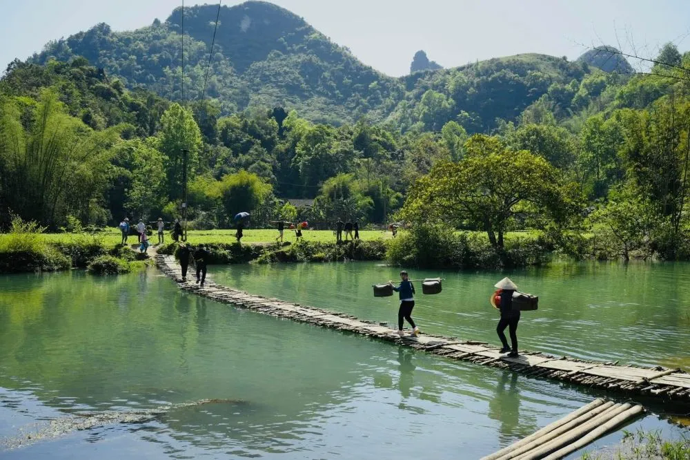 spring festival cao bang