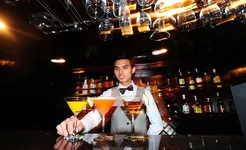 Aclass Legend Cruise - bar