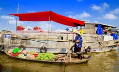 Cai Be - Floating market