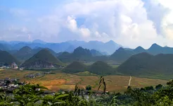 Dong Van - Twin fairy mountain