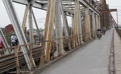 Hanoi - Long Bien Bridge
