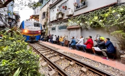 Hanoi Vespa Adventures Train Street
