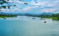 Hue - Huong River