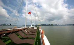 Oriental Sails Cruise Sundesk