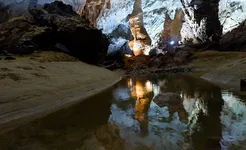 Phong Nha - Phong Nha cave