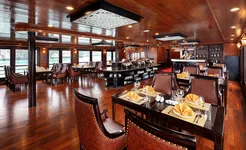 Vspirit Premier Cruise - Restaurant