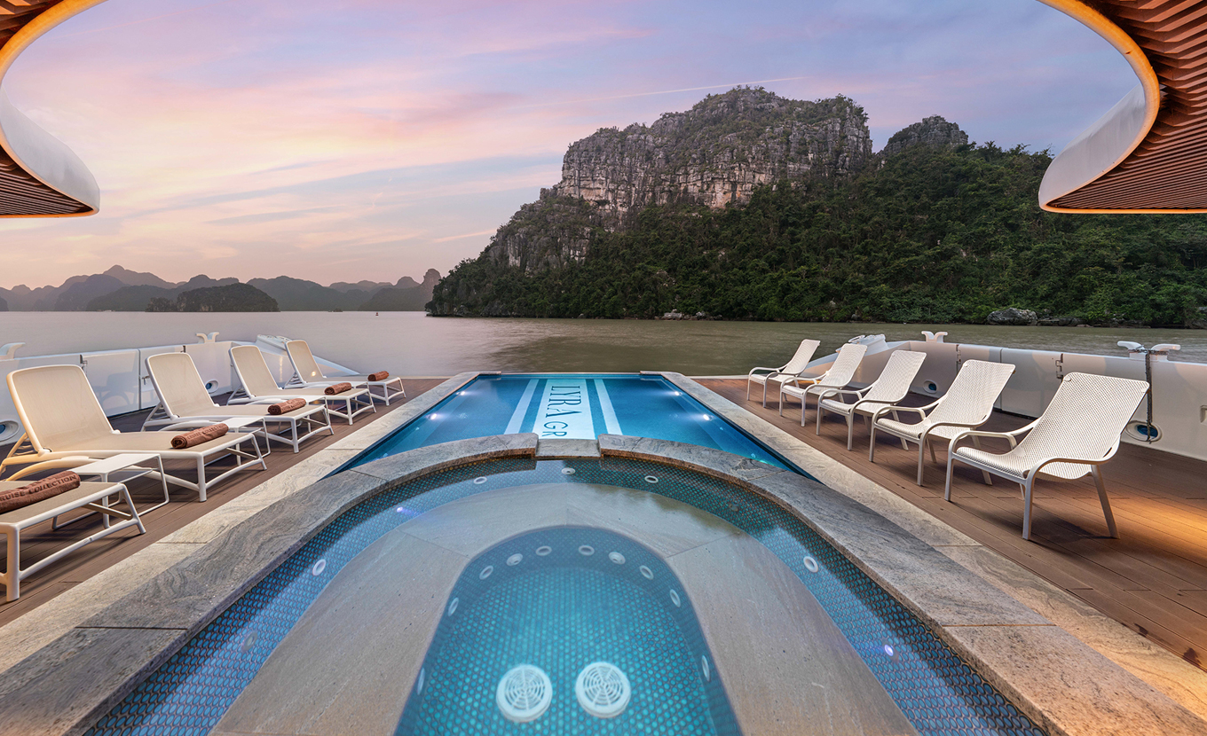 Lyra Grandeur Cruise Lan Ha Bay