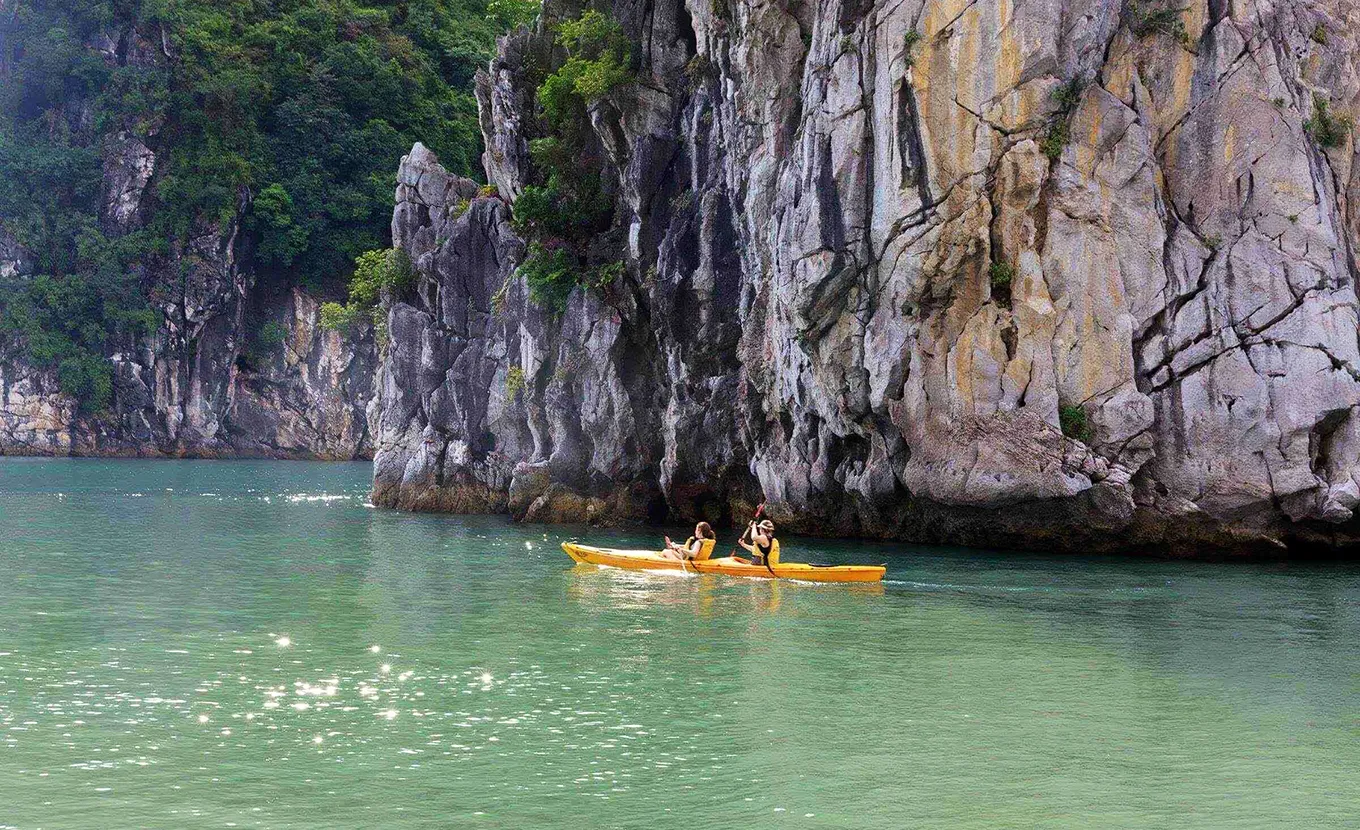 Maya Cruises - Kayaking