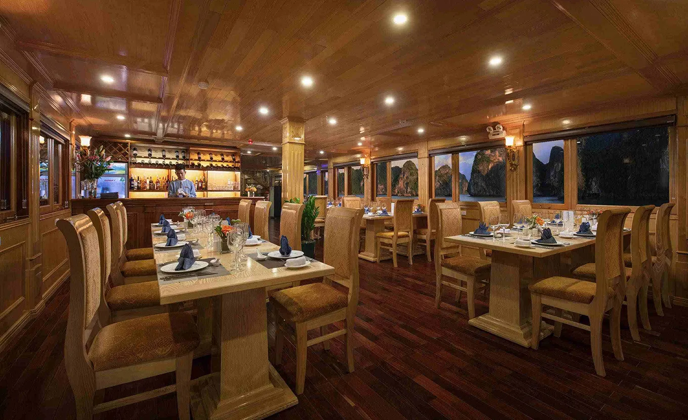 Maya Cruises -  Restaurant