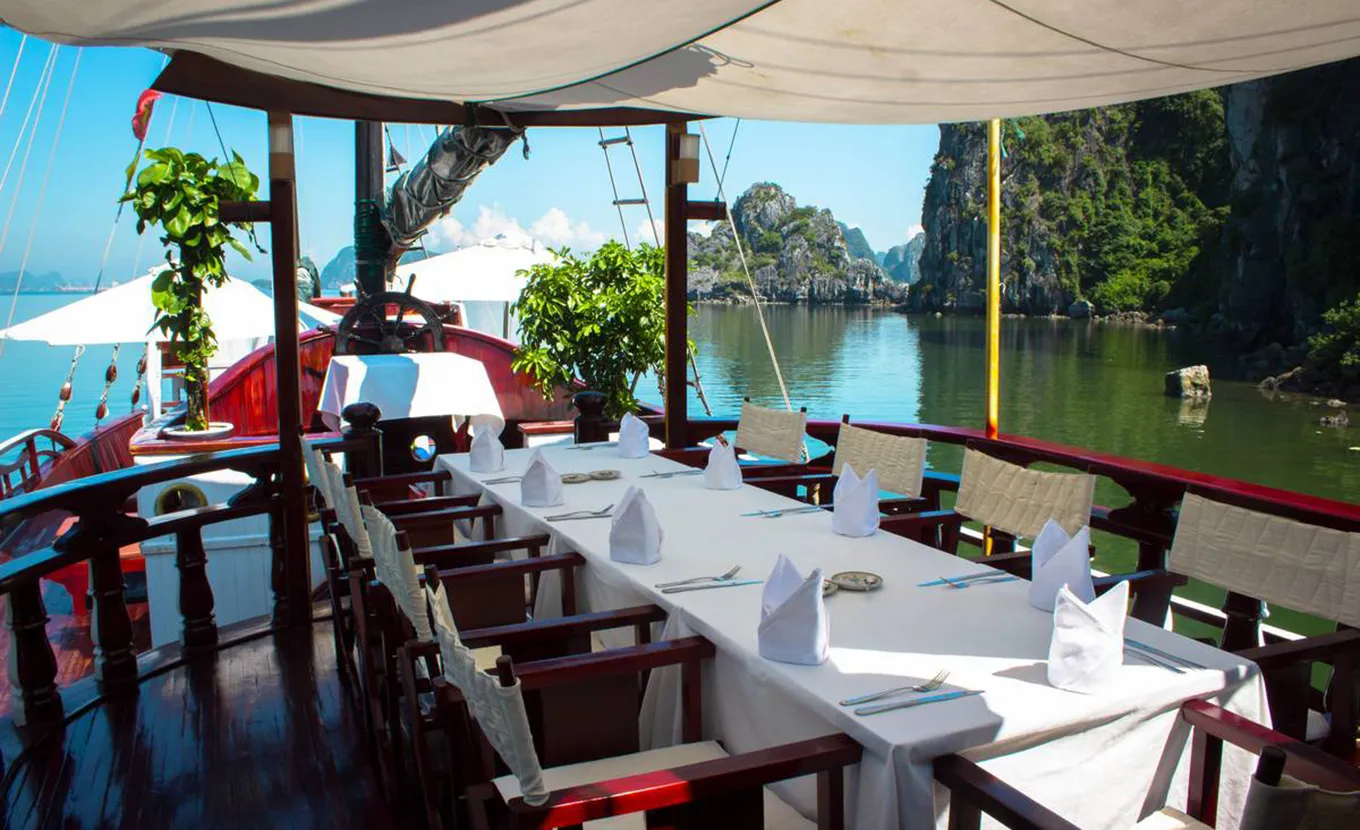 Red Dragon outdoor dinning
