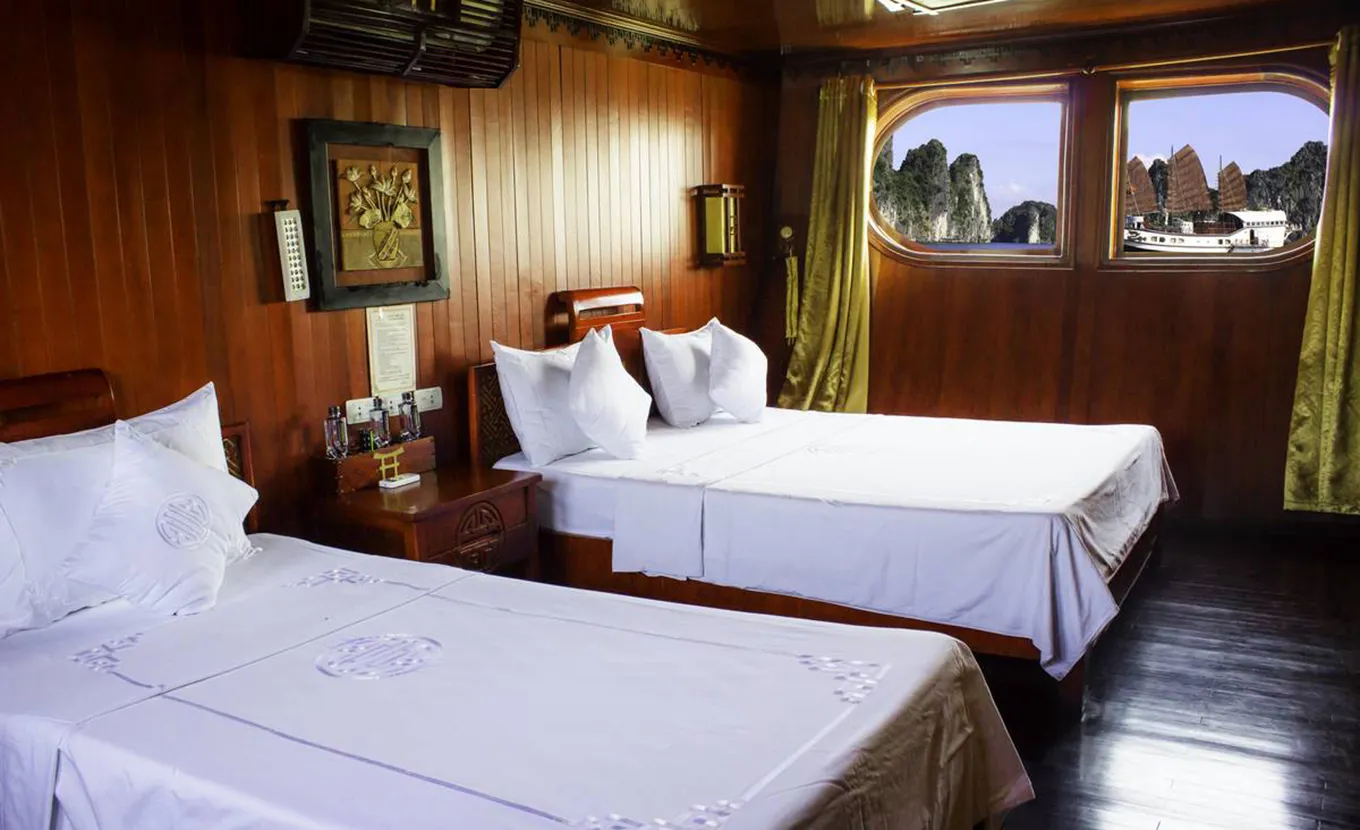 Red Dragon twin cabin