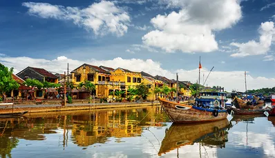 Noleggio auto a Danang | Trasferimento dal porto di Tien Sa per il tour di un giorno della città di Hoi An