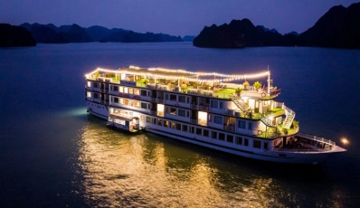 Crown Legend Cruise | Halong & Lan Ha Bay 3 days 2 nights