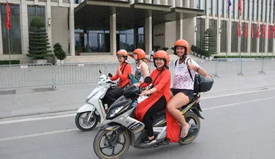 Autentico tour di Hanoi con motociclista femminile